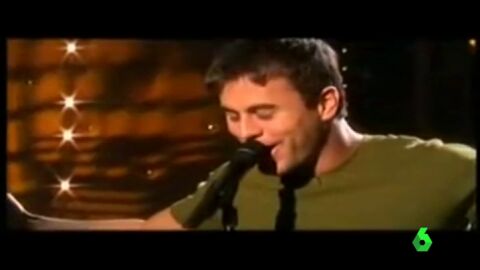 Cantar con el micrófono estropeado, sin acercárselo a la boca o su famoso 'when I need you', los otros escándalos de Enrique Iglesias