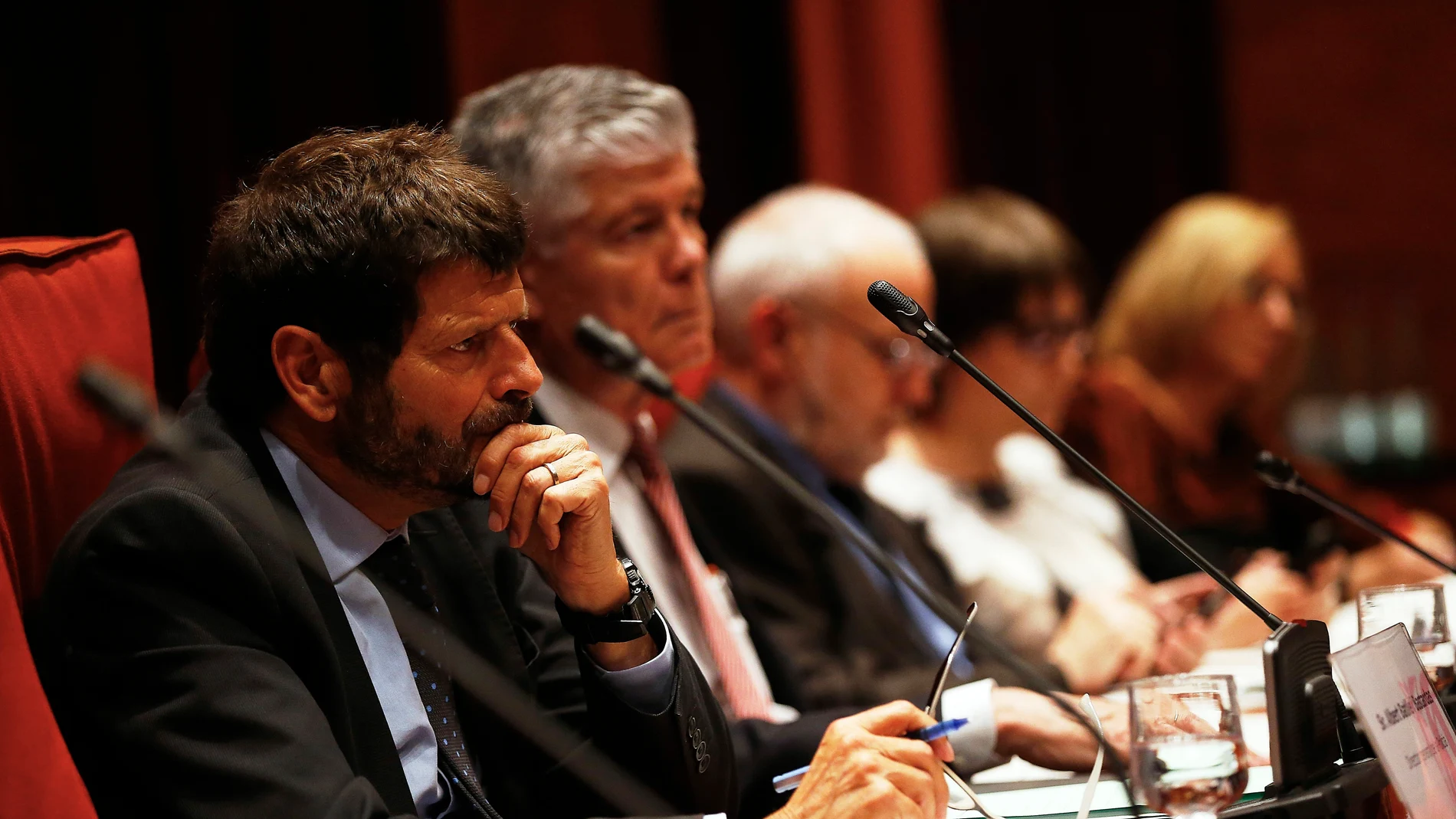 El director de los Mossos d'Esquadra, Albert Batlle, durante una comparecencia en el parlamento catalán