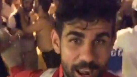 Diego Costa se pone la camiseta del Atl&eacute;tico en Instagram