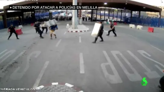 Reducen a un hombre en Melilla que hirió a un agente Reducen a un hombre en Melilla que hirió a un agente