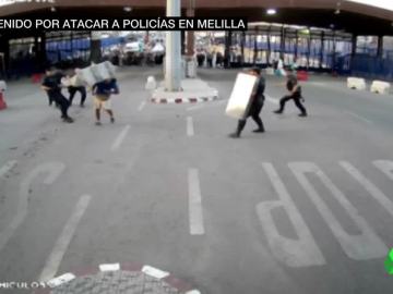 Reducen a un hombre en Melilla que hirió a un agente Reducen a un hombre en Melilla que hirió a un agente