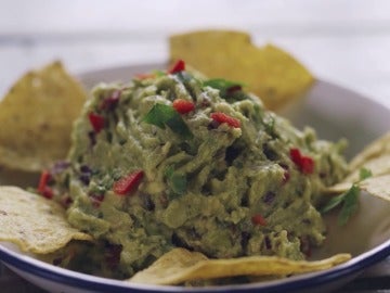 La receta del guacamole en El Comidista TV La receta del guacamole en El Comidista TV
