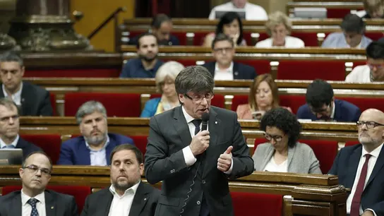 Puigdemont en el Parlament Puigdemont en el Parlament