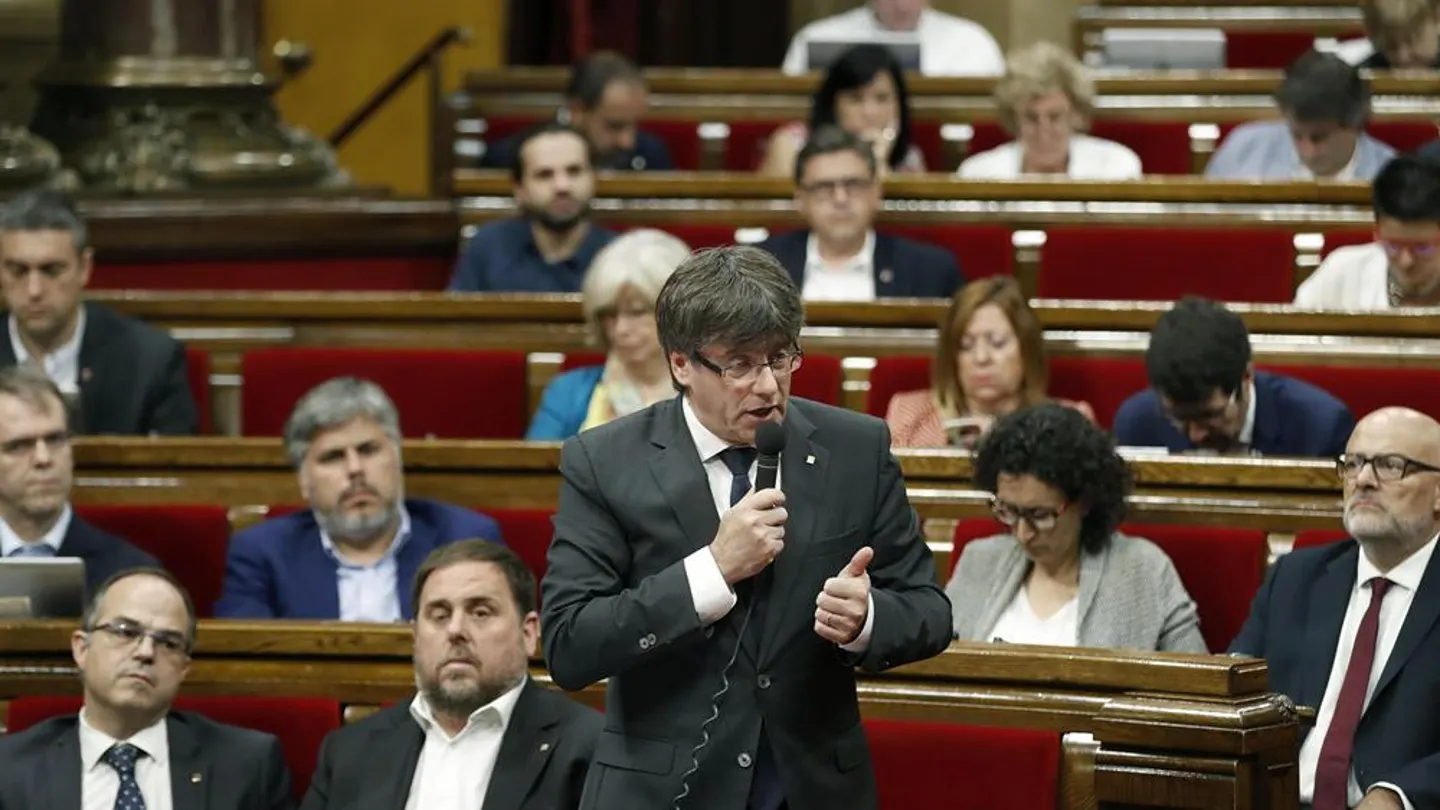 Puigdemont en el Parlament Puigdemont en el Parlament