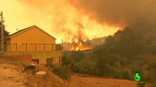 Los incendios obligan a evacuar a 10.000 personas en Francia y 10 aldeas en Portugal Los incendios obligan a evacuar a 10.000 personas en Francia y 10 aldeas en Portugal