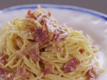 Pasta carbonata en El Comidista TV Pasta carbonata en El Comidista TV