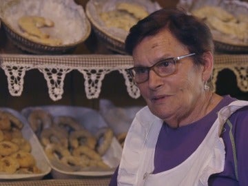 Herminia Rodríguez propietaria de una pastelería de dulces hebreos Herminia Rodríguez propietaria de una pastelería de dulces hebreos