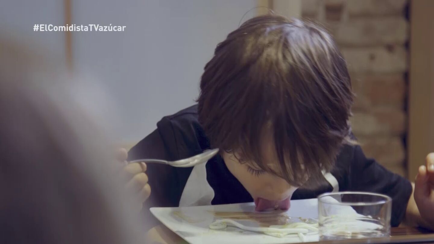 Los ni&ntilde;os prueban los postres en El Comidista TV