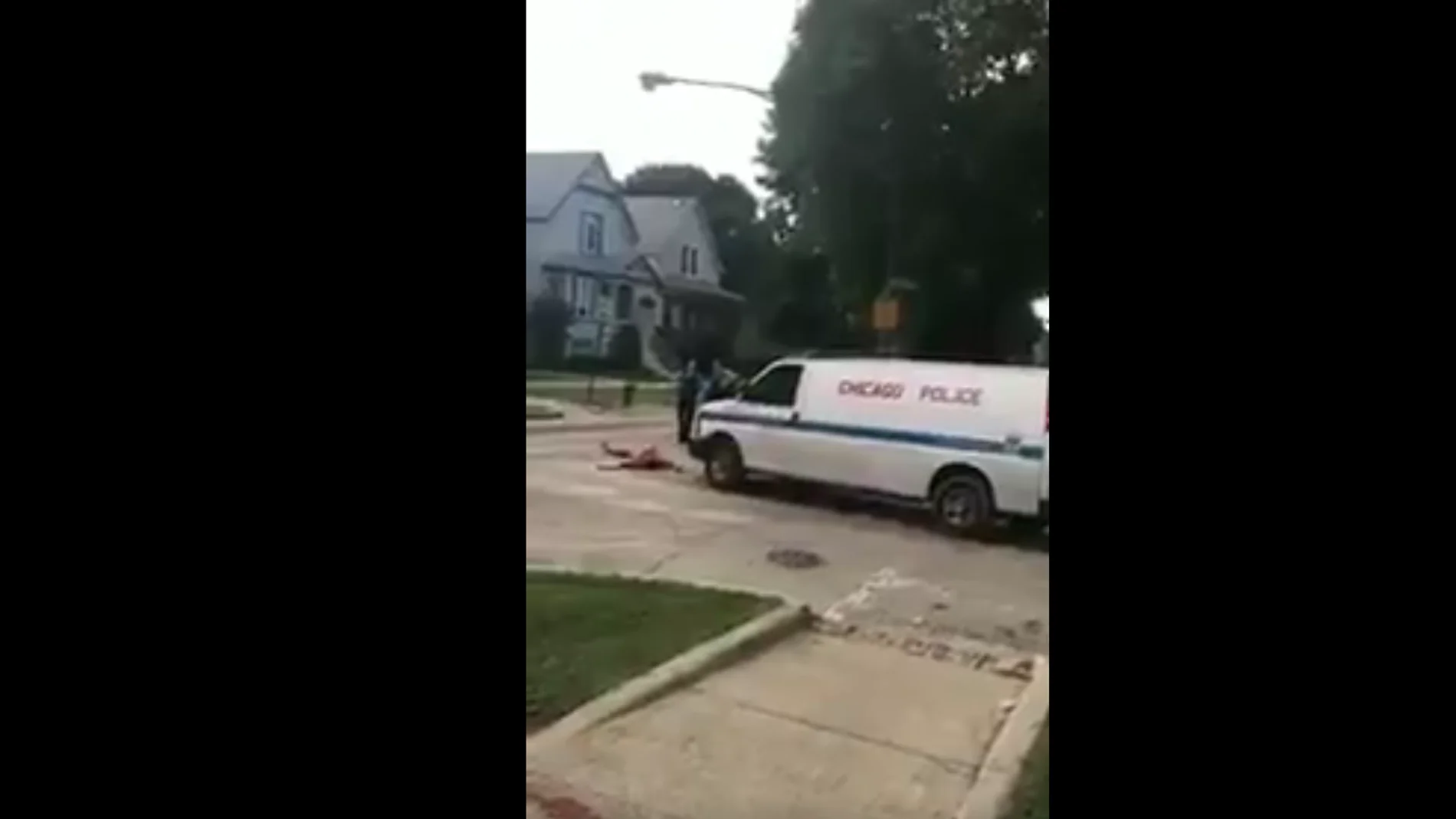Aparece un hombre con el pene cortado y sangrando en las calles de Chicago 