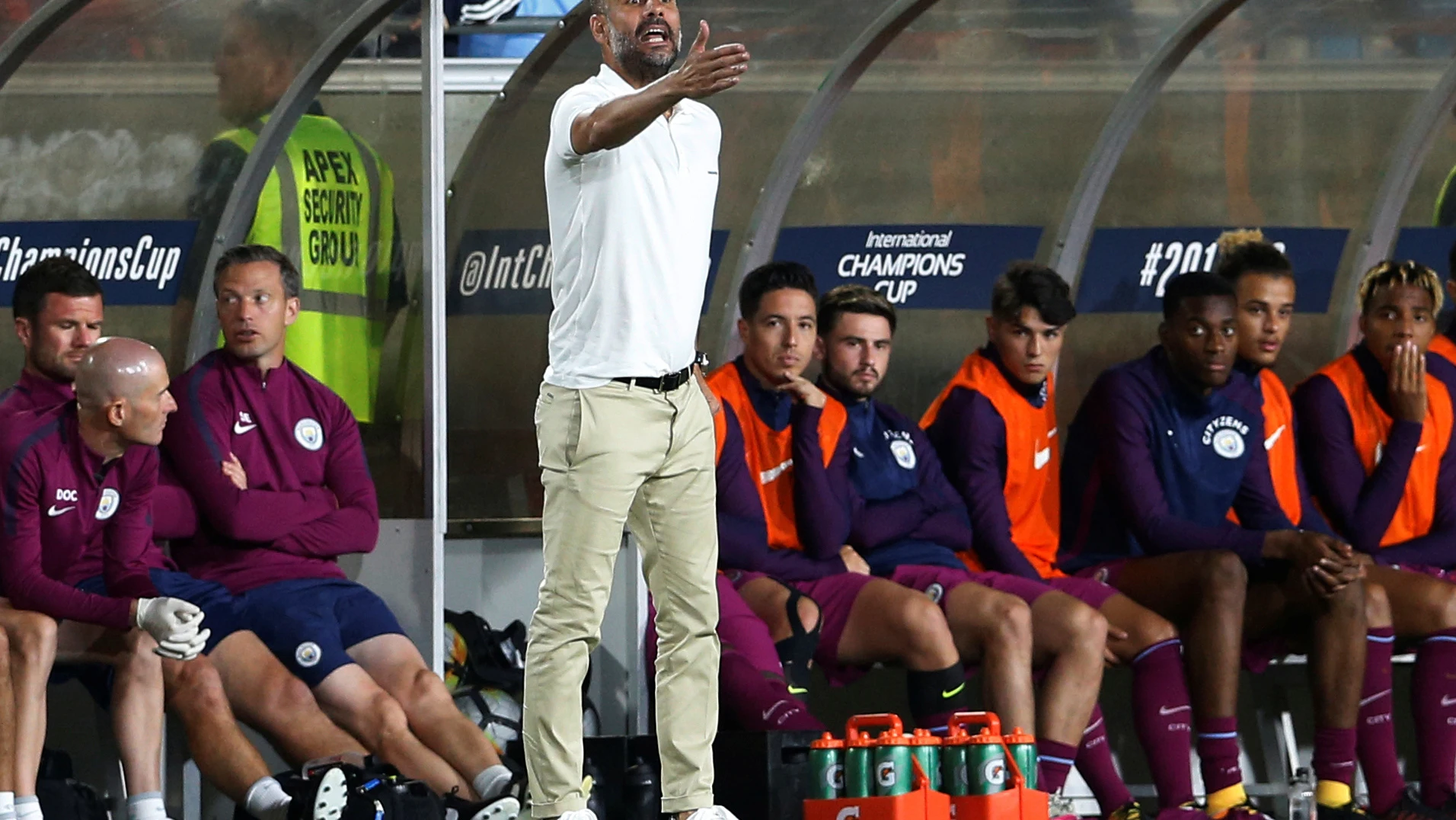 Guardiola, durante el City - Real Madrid