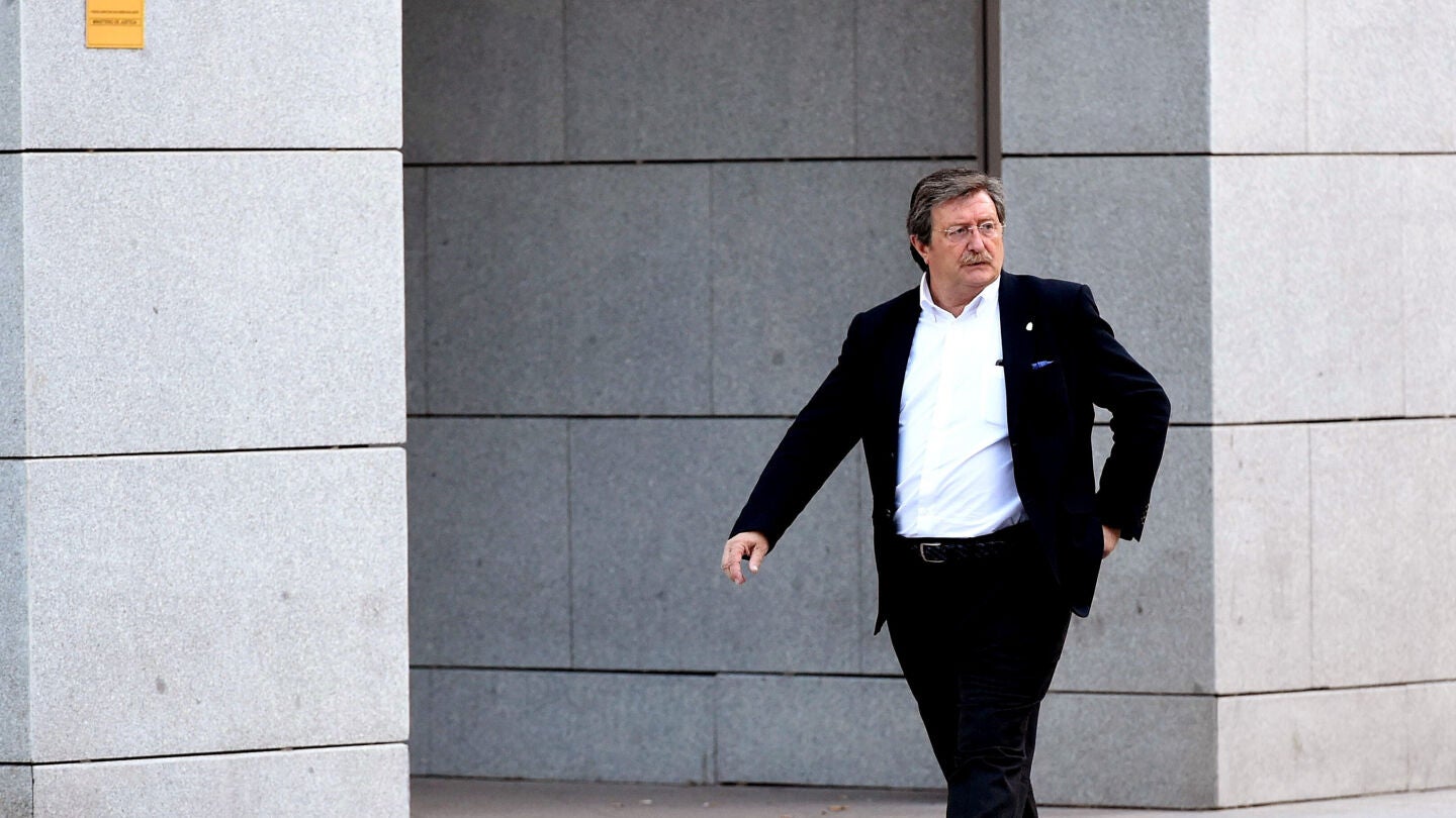 Larrea, a su salida de la Audiencia Nacional