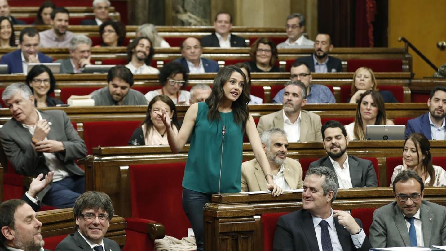 In&eacute;s Arrimadas durante su intervenci&oacute;n en el Parlament