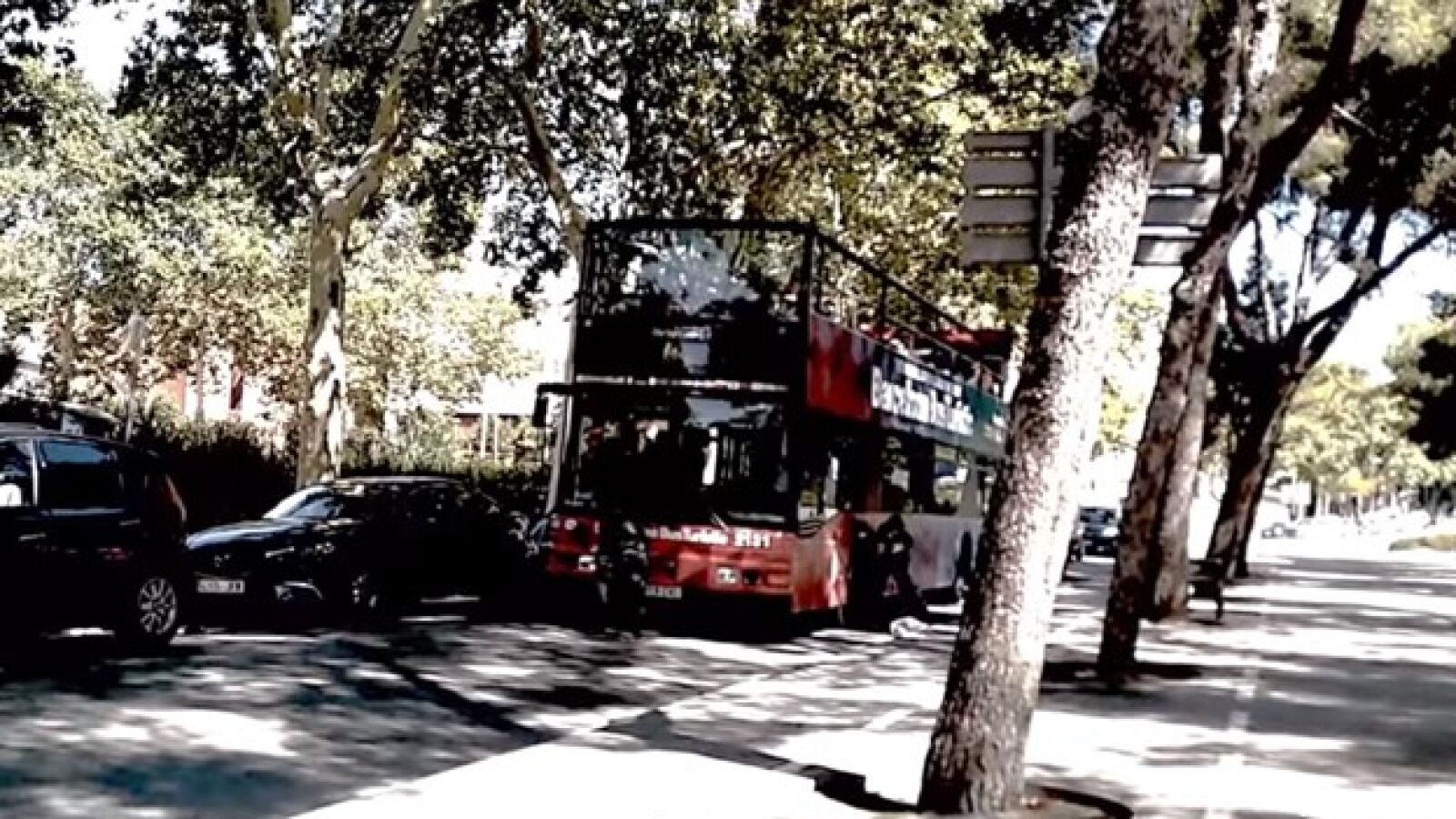 La rama juvenil de la Cup, 'Arran', reivindica el ataque a un bus tur&iacute;stico en Barcelona 