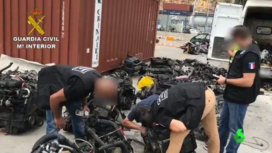 La Guardia Civil recupera 43 vehículos que habían sido robados en el extranjero La Guardia Civil recupera 43 vehículos que habían sido robados en el extranjero