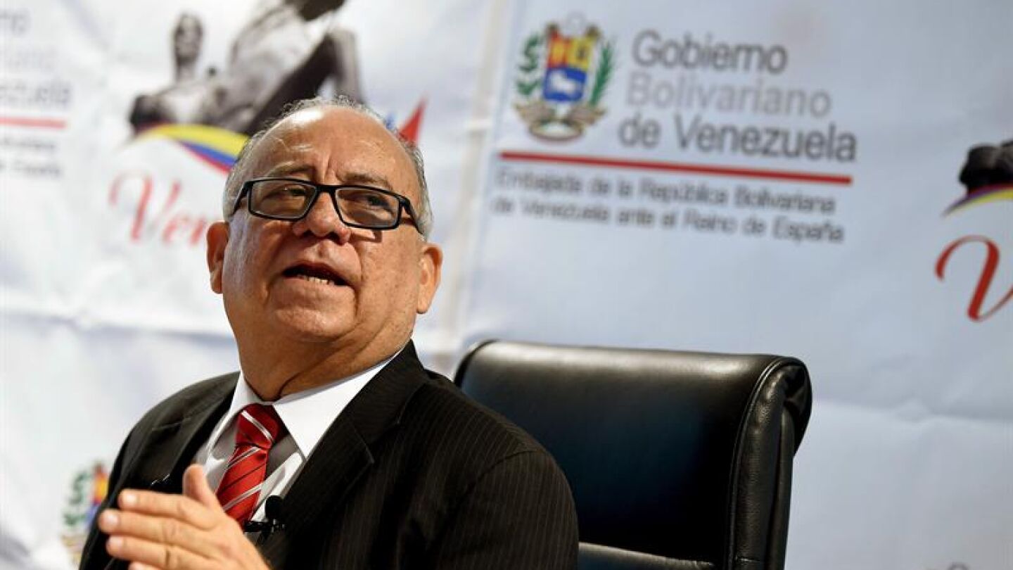 El embajador de Venezuela en Espa&ntilde;a, Mario Isea