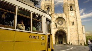 Tranvía y Catedral