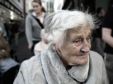 La demencia afecta más a mujeres que a hombres La demencia afecta más a mujeres que a hombres