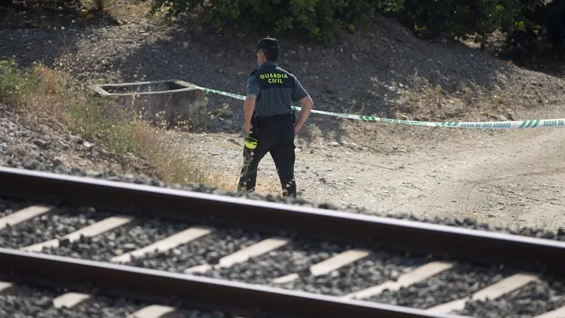 Vía del tren donde apareció muerta Lucía Vivar