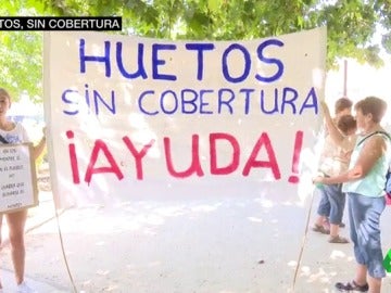 Los vecinos de Huetos, Guadalajara, se manifiestan porque allí no llega la cobertura Los vecinos de Huetos, Guadalajara, se manifiestan porque allí no llega la cobertura