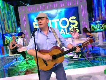 Miki Nadal cantando su versión del 'Despacito' Miki Nadal cantando su versión del 'Despacito'