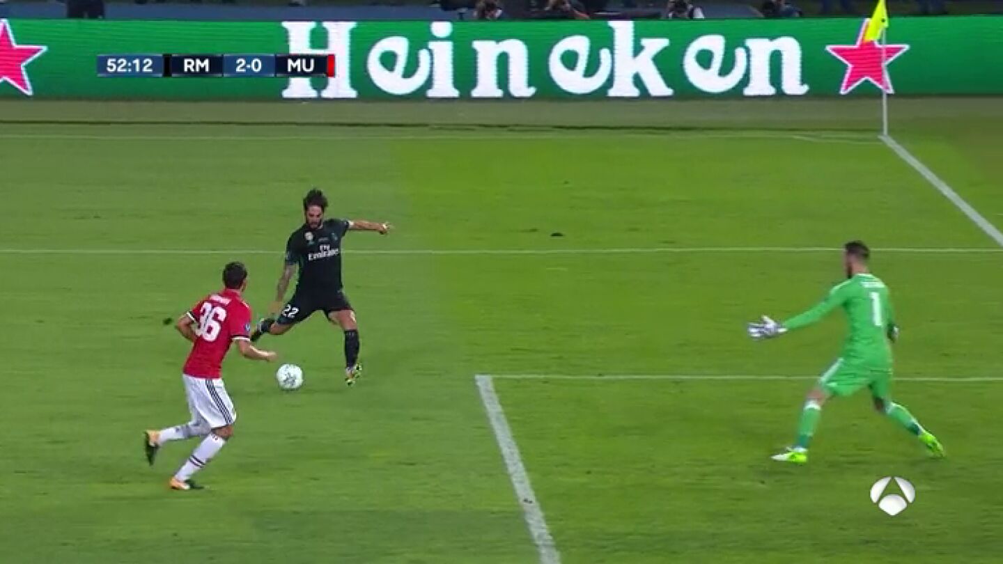 Isco culmin&oacute; una gran pared con Bale para poner el 2-0 ante el Manchester United