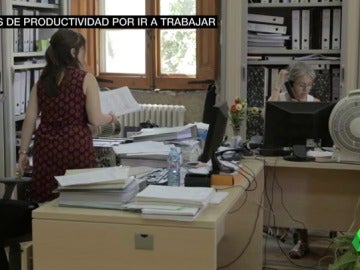 El Ayuntamiento de Ponteareas ofrecerá un plus a los trabajadores que cumplan todas sus horas laborales El Ayuntamiento de Ponteareas ofrecerá un plus a los trabajadores que cumplan todas sus horas laborales