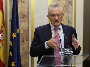 Antonio Trevín en el Congreso de los Diputados durante una rueda de prensa Antonio Trevín en el Congreso de los Diputados durante una rueda de prensa