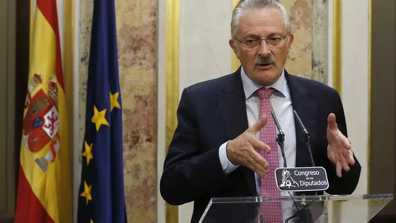 Antonio Trevín en el Congreso de los Diputados durante una rueda de prensa