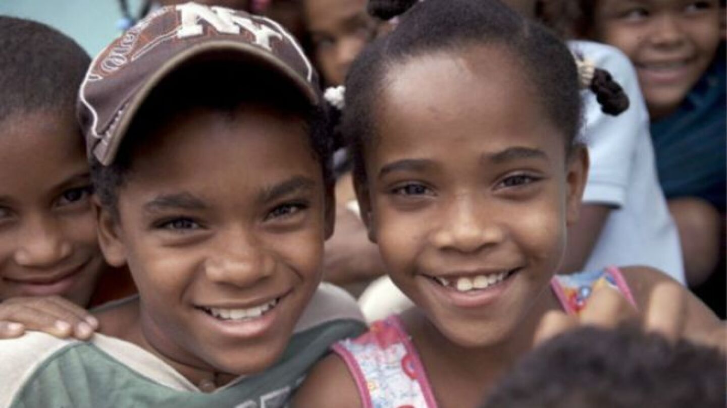 Ni&ntilde;os de Salinas, en Rep&uacute;blica Dominicana
