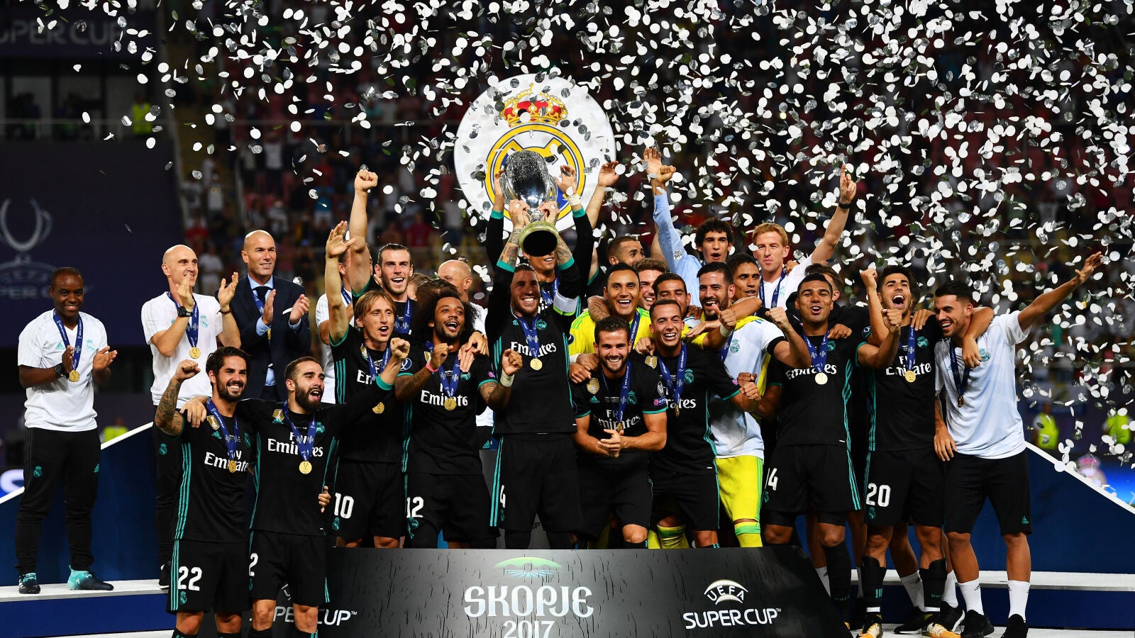Sergio Ramos levanta la Supercopa de Europa en Skopje
