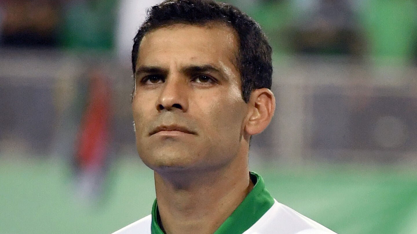 Rafa M&aacute;rquez, antes de jugar un partido con M&eacute;xico