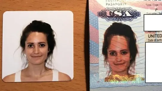 Salía tan deforme en su foto de pasaporte que se hizo viral y el departamento de estado decidió mandarle uno nuevo Salía tan deforme en su foto de pasaporte que se hizo viral y el departamento de estado decidió mandarle uno nuevo