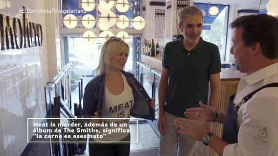 Lluvia Rojo en El Comidista TV Lluvia Rojo en El Comidista TV