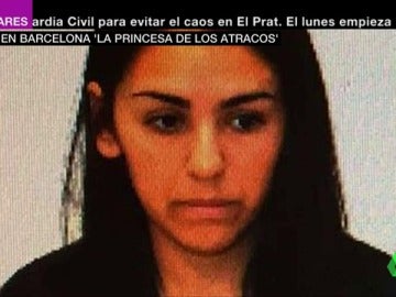 Detienen a la 'princesa de los atracos' que robó más de 40.000 euros en ocho oficinas de Correos Detienen a la 'princesa de los atracos' que robó más de 40.000 euros en ocho oficinas de Correos