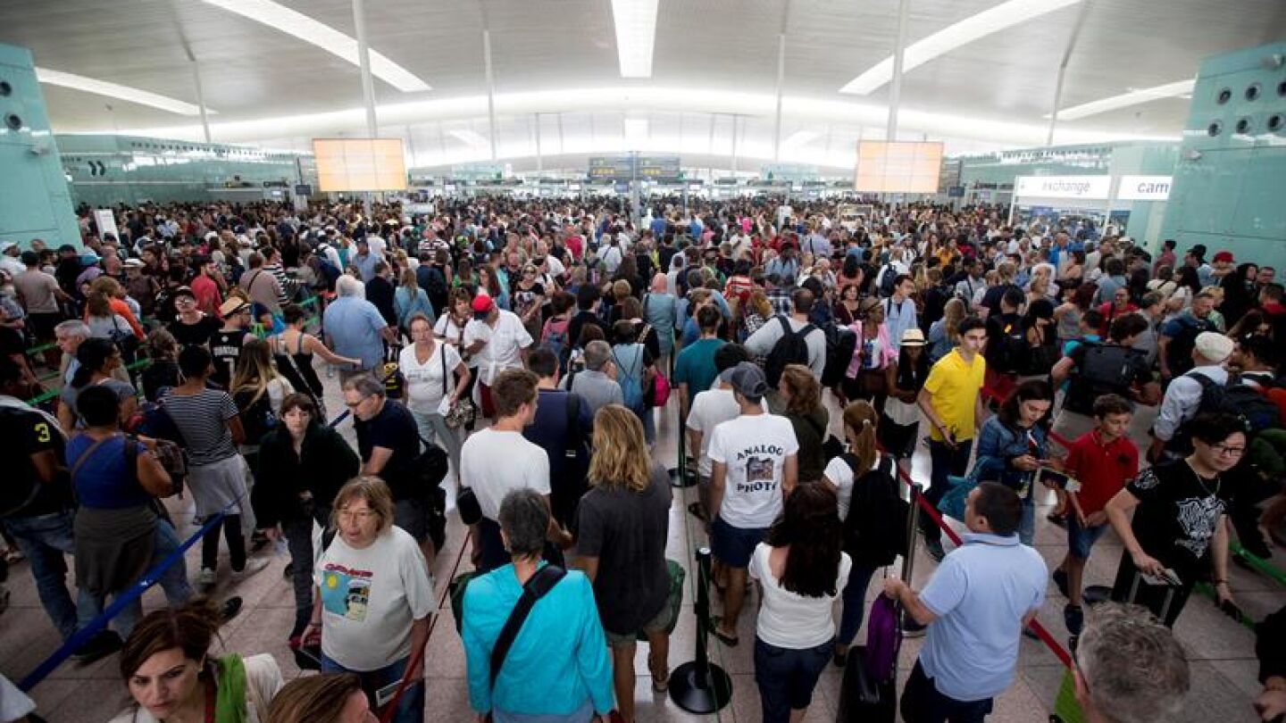 Colas en el aeropuerto de El Prat