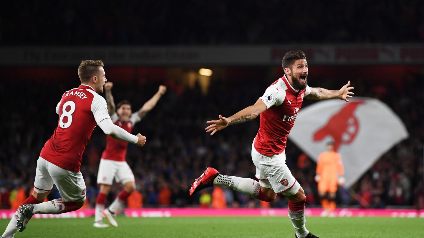 Giroud celebra su gol con el Arsenal en el Emirates