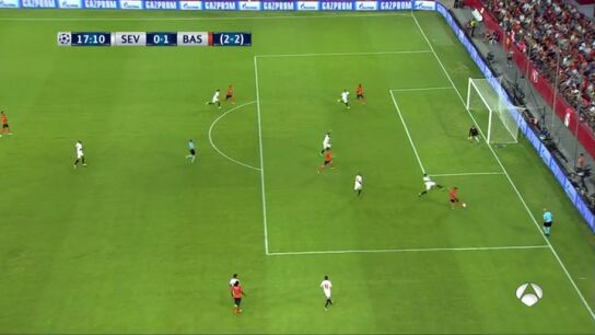 Elia adelant&oacute; al Istanbul Basaksehir con un remate a placer en el &aacute;rea peque&ntilde;a del Sevilla