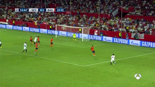 El golazo de Escudero ante el Istanbul Basaksehir tras un gran centro de Jes&uacute;s Navas