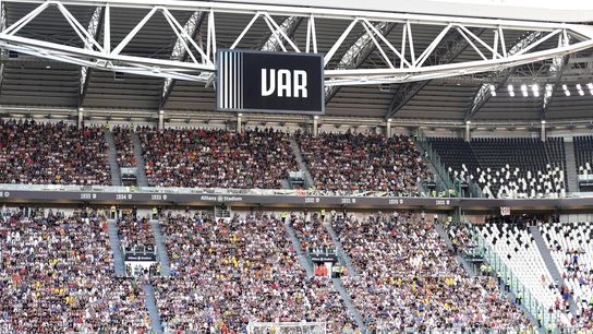 El estadio de la Juventus, con la presencia del VAR El estadio de la Juventus, con la presencia del VAR