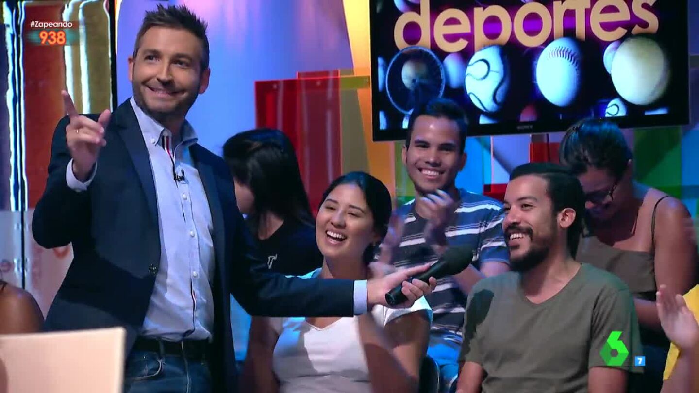 La &lsquo;espont&aacute;nea&rsquo; declaraci&oacute;n de amor en el directo de Zapeando