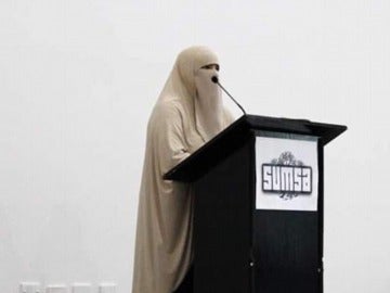 Umm Jamaal ud-Din, instructora islámica en Sydney Umm Jamaal ud-Din, instructora islámica en Sydney