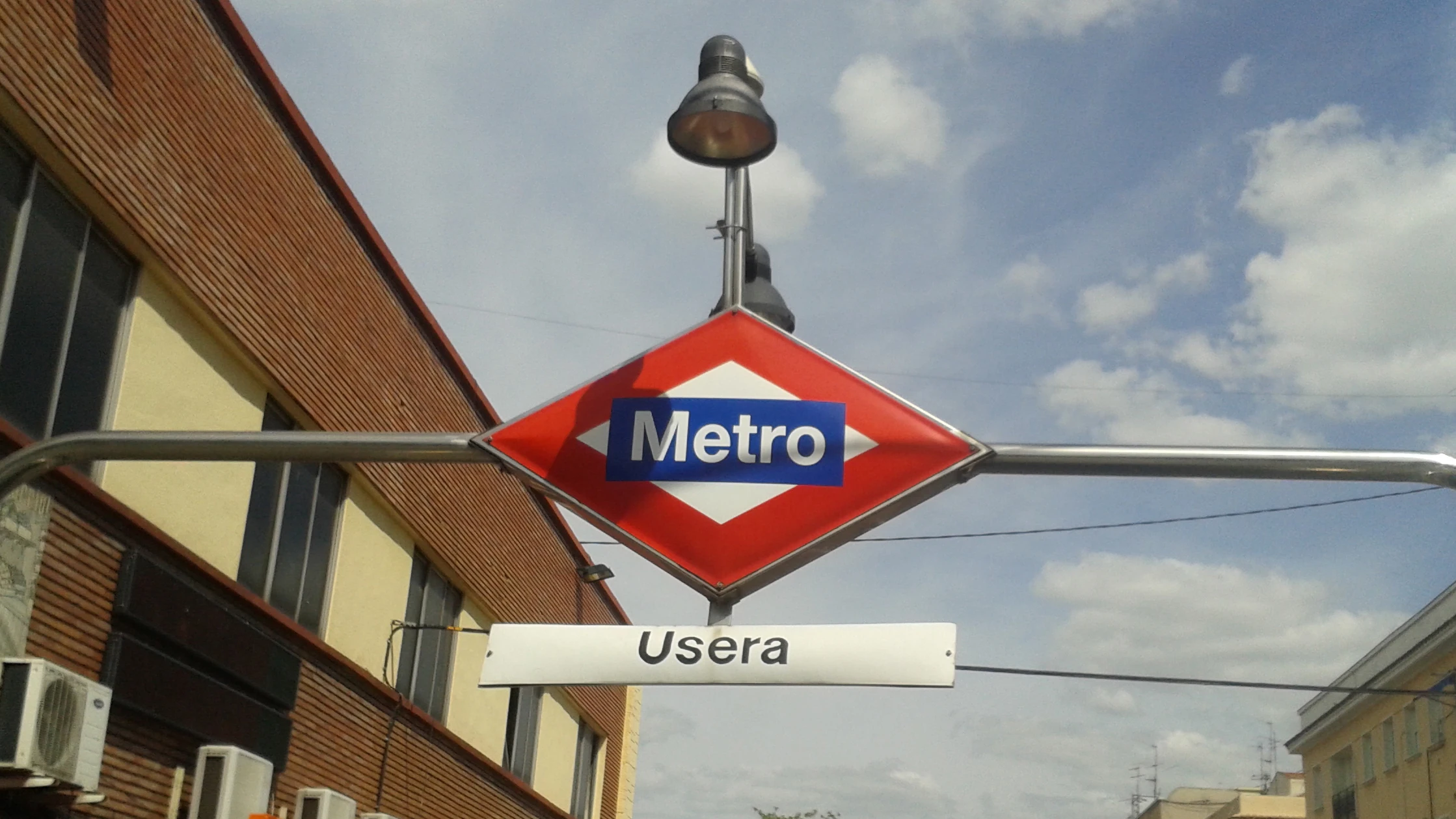 Imagen de archivo de la parada de metro de Usera, en Madrid