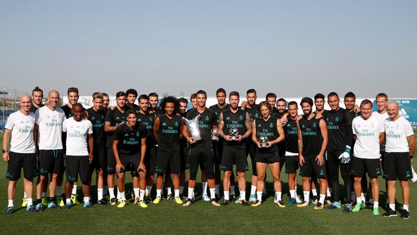 Real Madrid junto a los premios de Ronaldo, Modric y Ramos