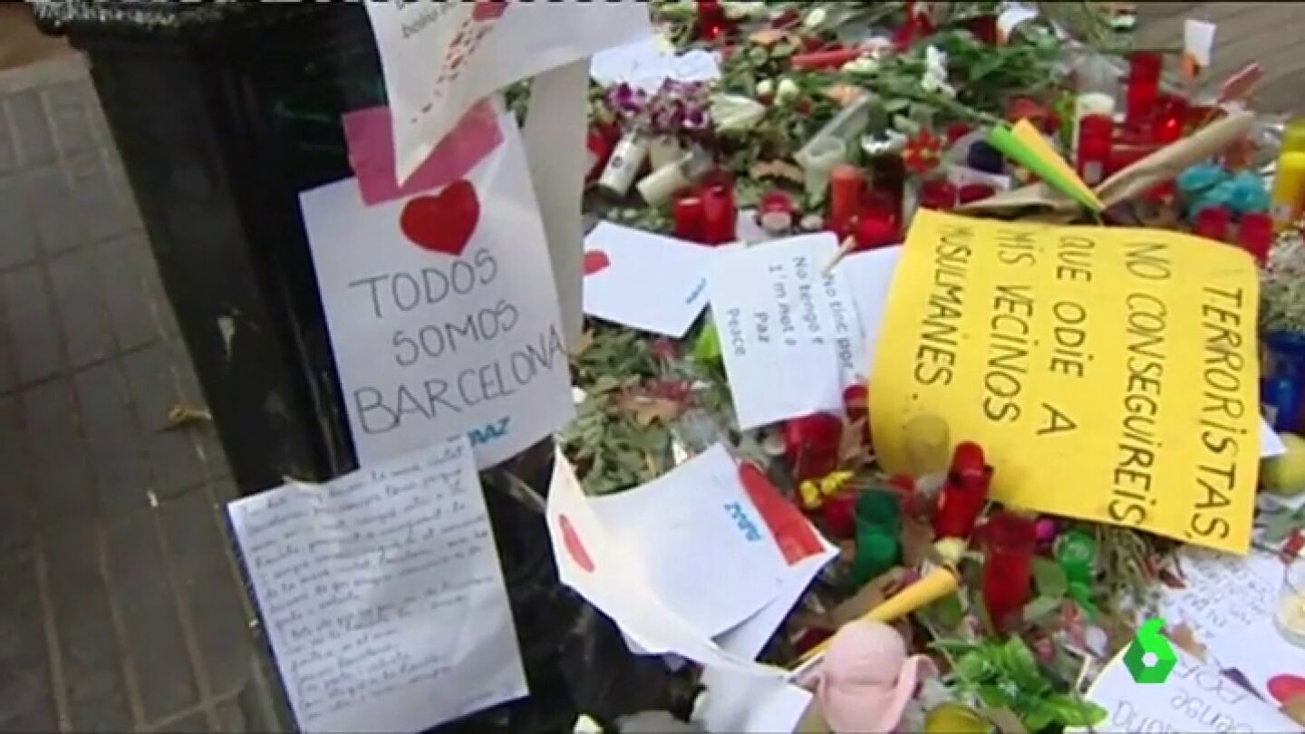 Homenajes a las v&iacute;ctimas de los atentados en Catalu&ntilde;a 
