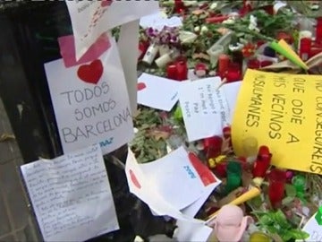 Homenajes a las víctimas de los atentados en Cataluña Homenajes a las víctimas de los atentados en Cataluña