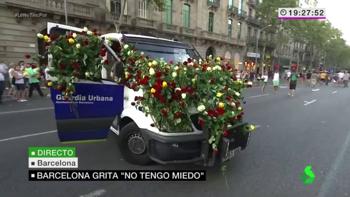 Homenaje a la Guardia Urbana en la manifestaci&oacute;n de Barcelona