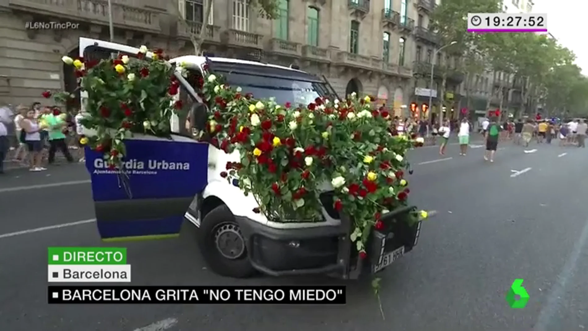 Homenaje a la Guardia Urbana en la manifestación de Barcelona