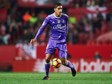 Varane en un partido Varane en un partido