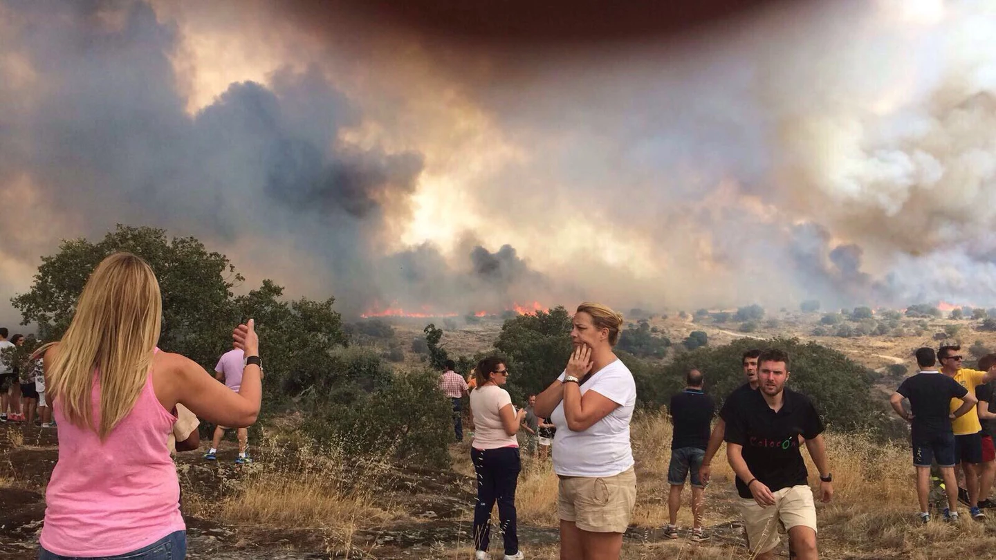 El fuego se acerca al municipio de Fermoselle El fuego se acerca al municipio de Fermoselle