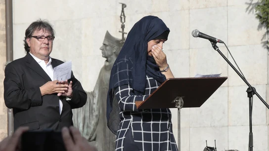 Haifa Oukabir en la manifestación de Ripoll Haifa Oukabir en la manifestación de Ripoll